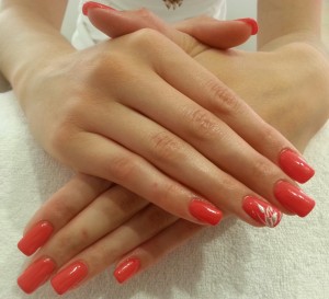 Ongles Magnolia institut pose d'ongles en gel faux ongles. Situé à Neuville sur Saône près de Lyon