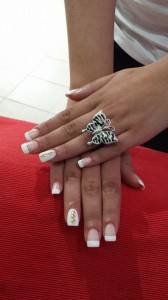 Ongles Magnolia pose d'ongles en gel faux ongles situé à Neuville sur Saône près de Lyon